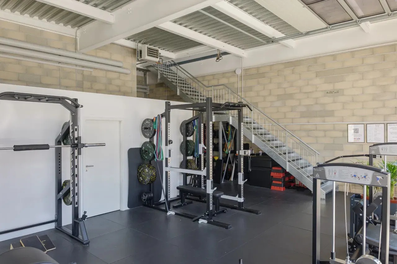 Strength racks and rehabilitation equipment at the Off-Field centre